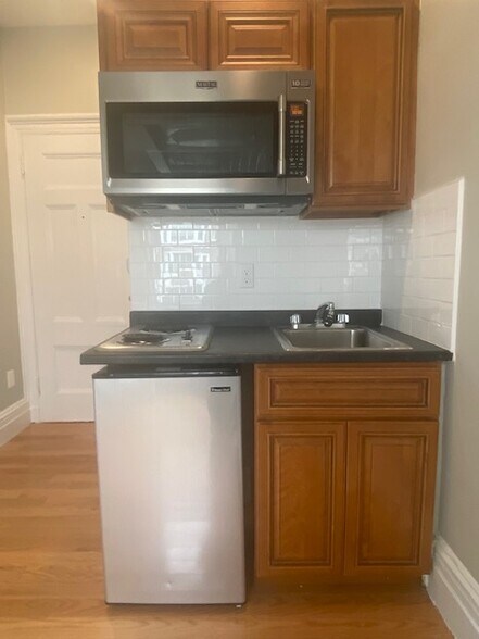 Building Photo - 507 Beacon St