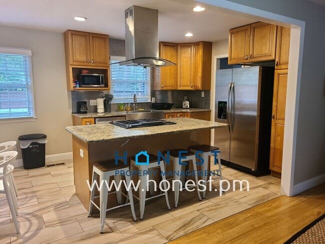 Building Photo - 1222 Rama Rd