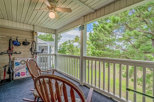 Building Photo - 2 Bed 2 Bath Long Term Rental - Windsor Green in Carolina Forest