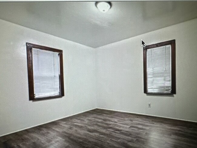 Building Photo - 314 N Longwood St