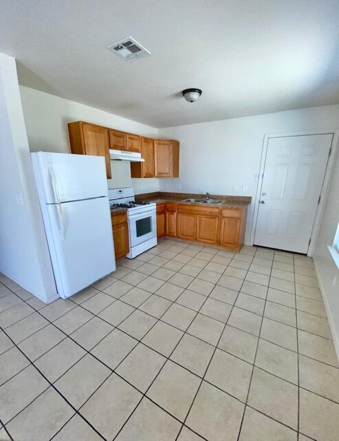 Building Photo - 2635 Idalia Ave