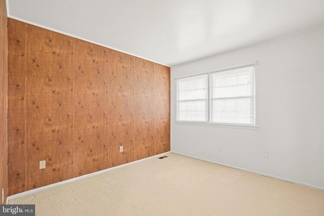 Building Photo - 6106 Rivanna Dr