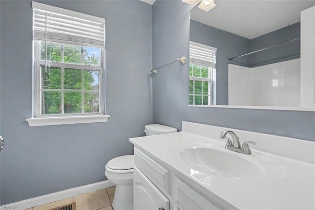 Building Photo - 601 Huntly Dr