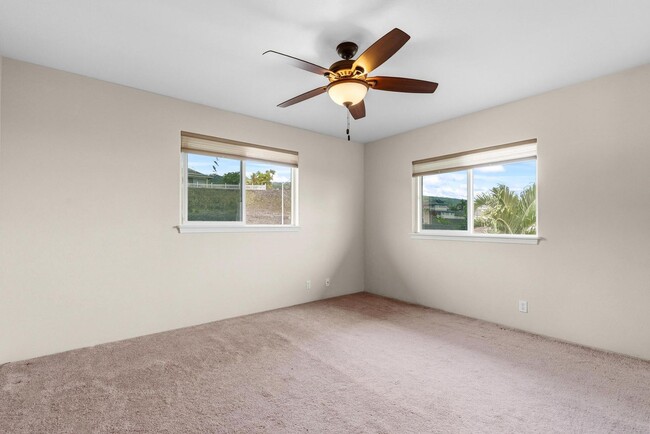 Building Photo - 4 bedroom, 2.5 bath with sweeping coastline views!