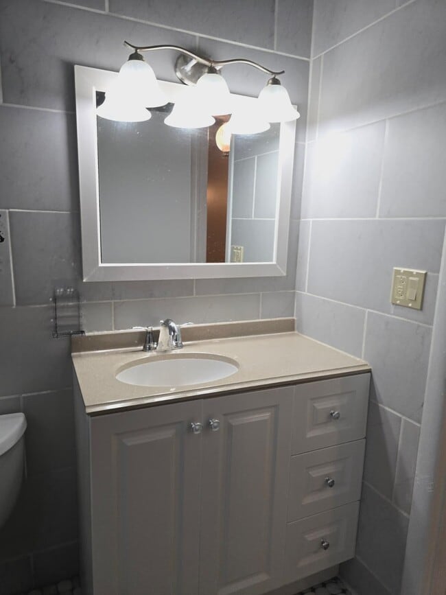 Building Photo - 1000 Avenue C