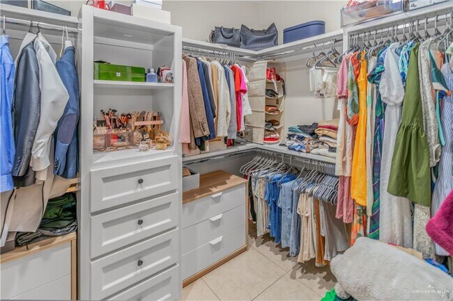 Building Photo - 25 Nickel Dr