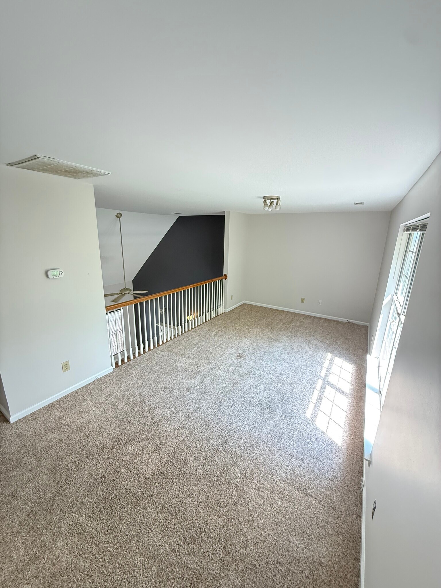 Building Photo - 2722 Wellington Dr