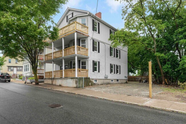 Building Photo - 134 Chad Brown St