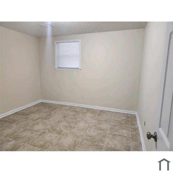 Building Photo - 847 Northern St