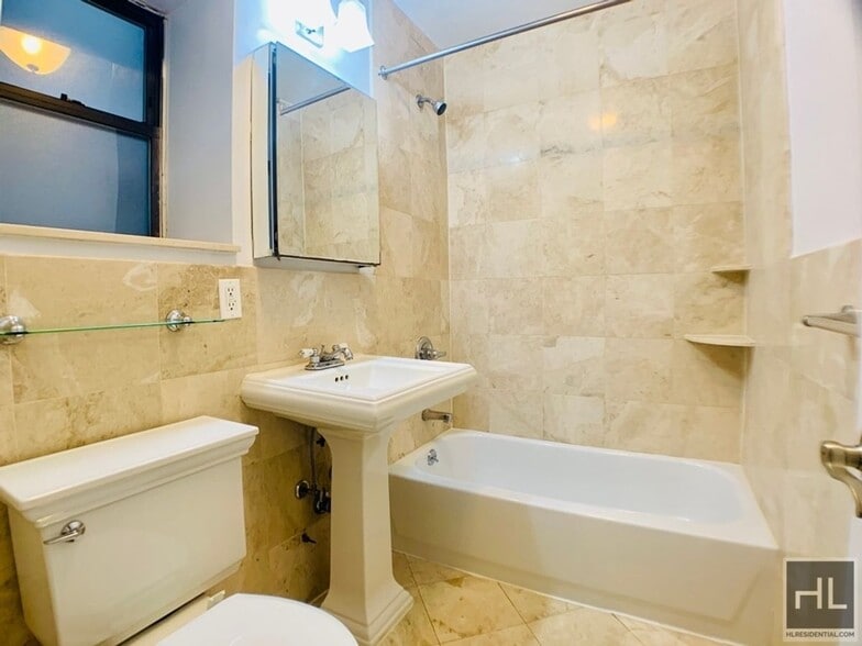 Building Photo - E 13TH ST.