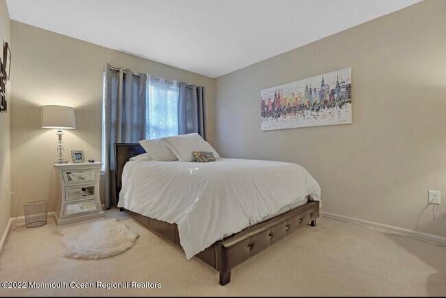 Building Photo - 17 Nutmeg Ct