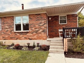 Building Photo - 1209 Mount Rushmore Way