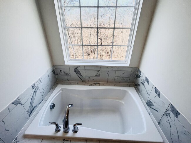 Building Photo - 5660 Scott Ridge Pl