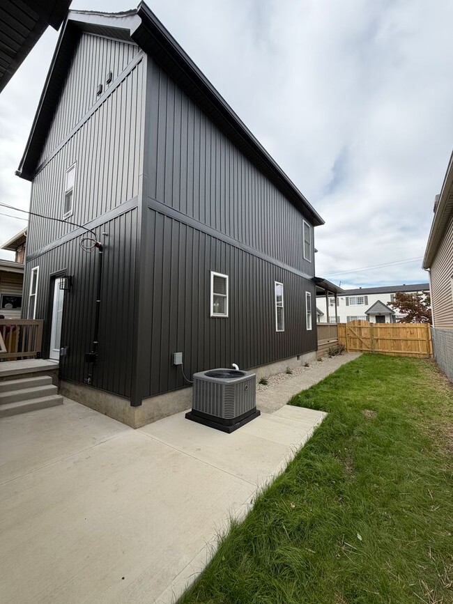 Building Photo - Beautiful Home in the Heart of Columbus