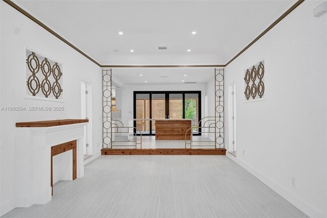 Building Photo - 1430 Michigan Ave