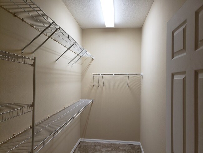 Building Photo - Nice 3 Bed 2 Bath Town Home located in San...
