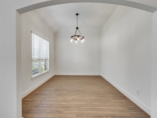 Building Photo - 20126 Turtle Brook Ln