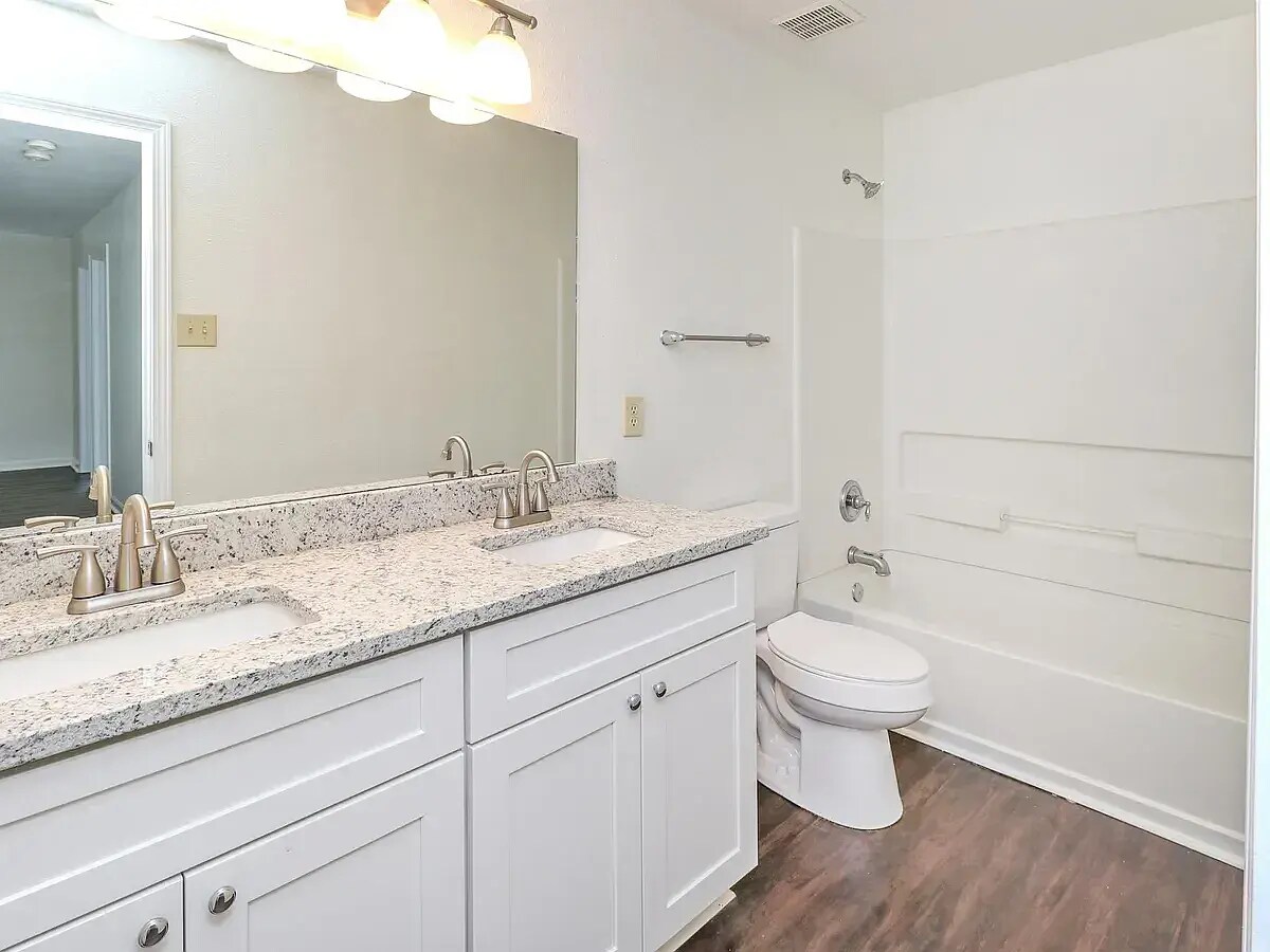 Building Photo - 3609 McDuff Ct