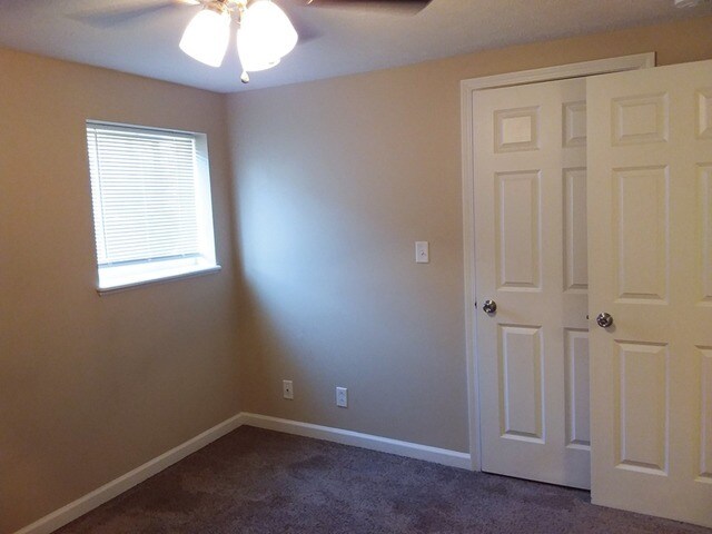 Building Photo - 303 N Washington St