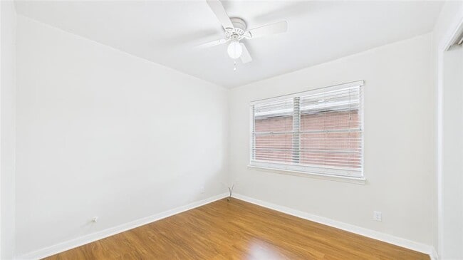 Building Photo - 2318 Reinerman St