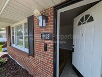 Building Photo - 9418 Pattonwood Dr