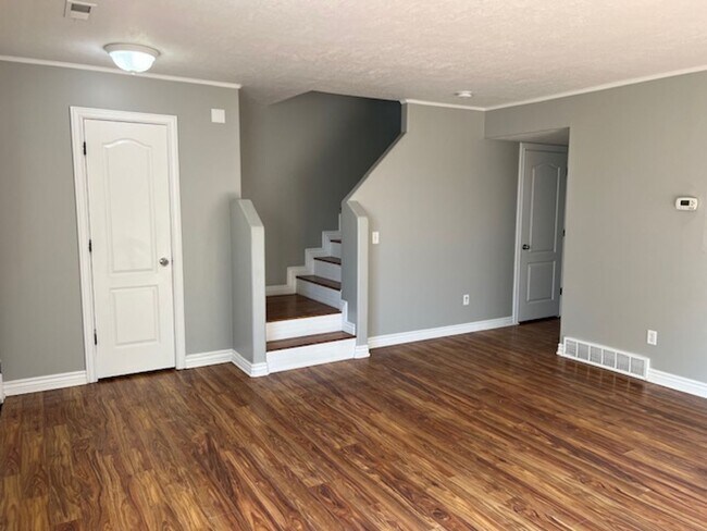 Building Photo - Beautiful Single-Family Home for Rent in Springville!