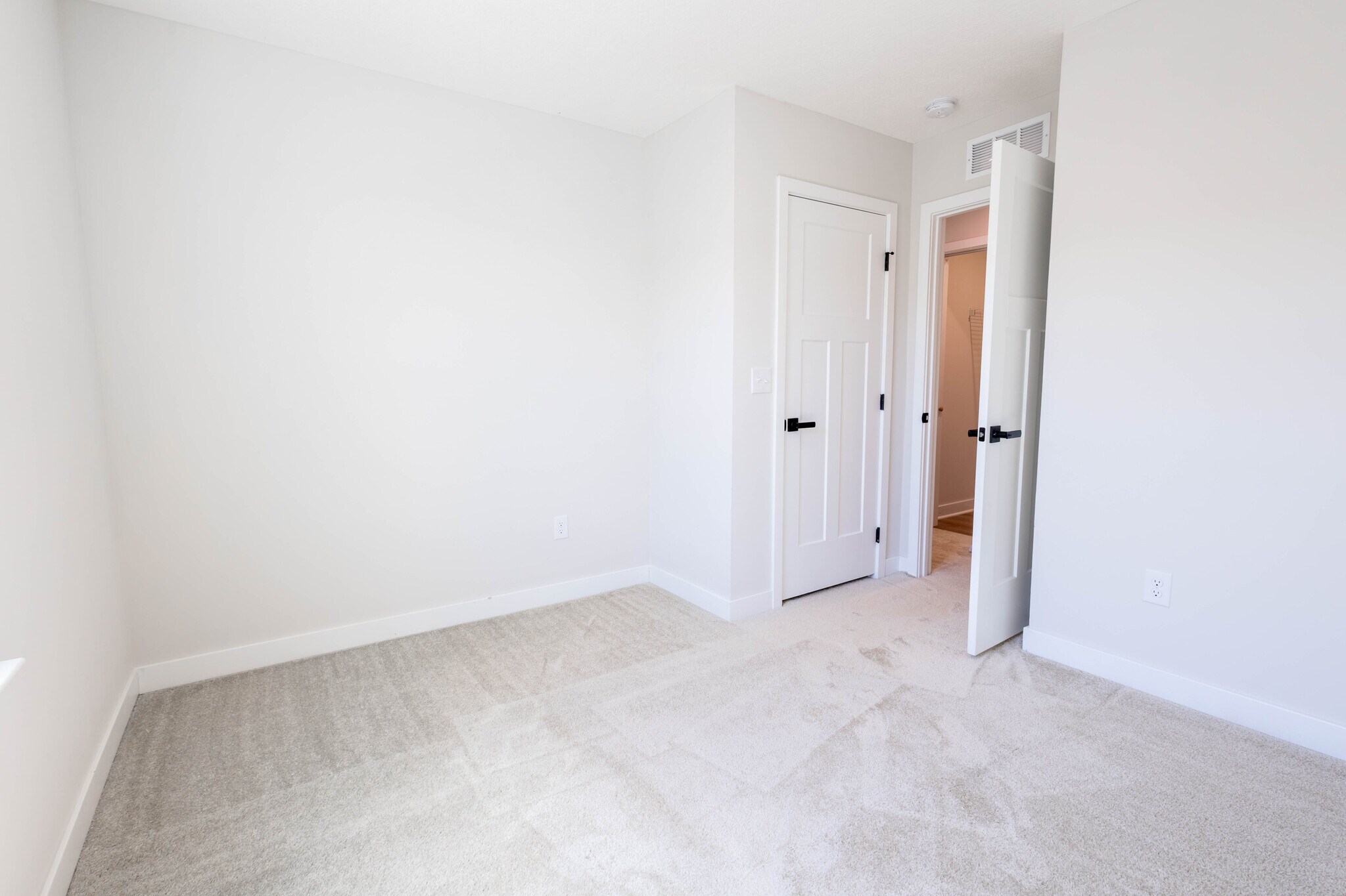 Building Photo - 6800 Frey Ln