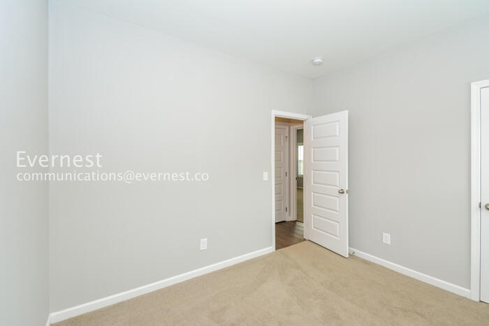 Building Photo - 1408 Pipeline Ave