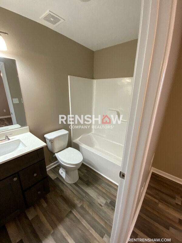 Building Photo - 477 Dana St