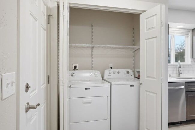 Building Photo - 3440 N Huetter Rd