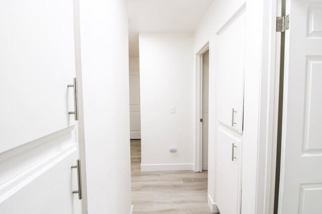 Building Photo - 2 Bed, 2 Bath Townhome in San Luis Obispo!