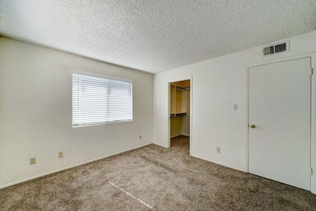 Building Photo - READY TO VIEW NOW! -HALF OFF FIRST MONTH R...