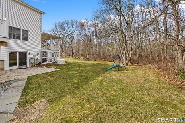 Building Photo - 34 Hi-Ann Ct