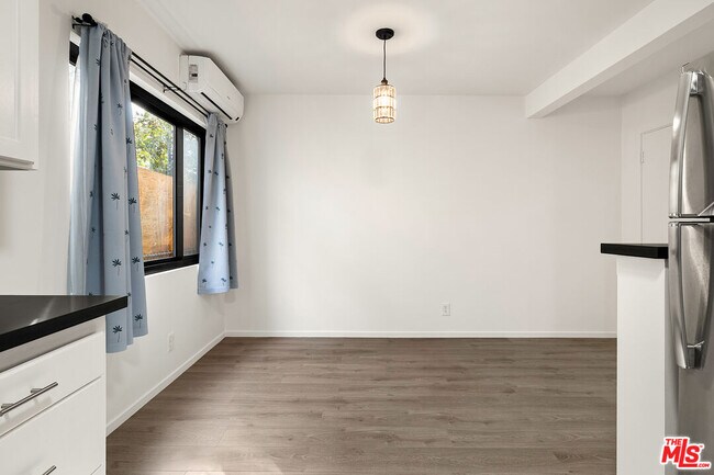 Building Photo - 4615 Finley Ave