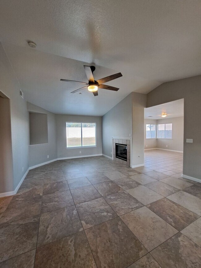 Building Photo - Move-In Special: First Month Free—Don’t Mi...