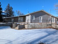 Building Photo - 424 Lake Gulch Rd