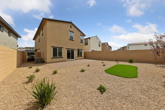 Building Photo - 412 Canary Song Dr
