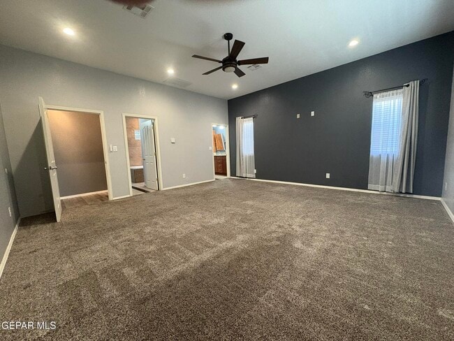 Building Photo - 3129 Tierra Agave Dr