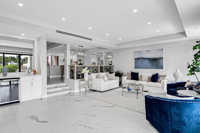 Building Photo - 4744 S Ocean Blvd