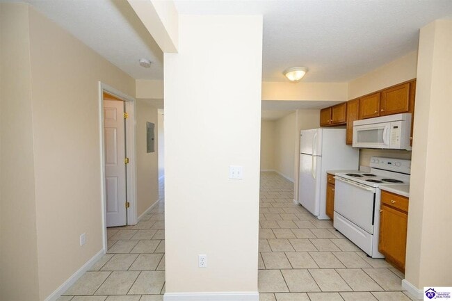 Building Photo - 132 Pointers Ct