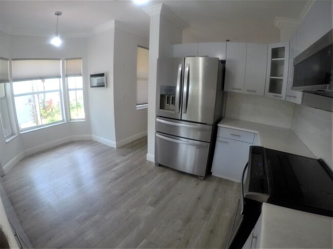 Building Photo - 1145 Yellowheart Way