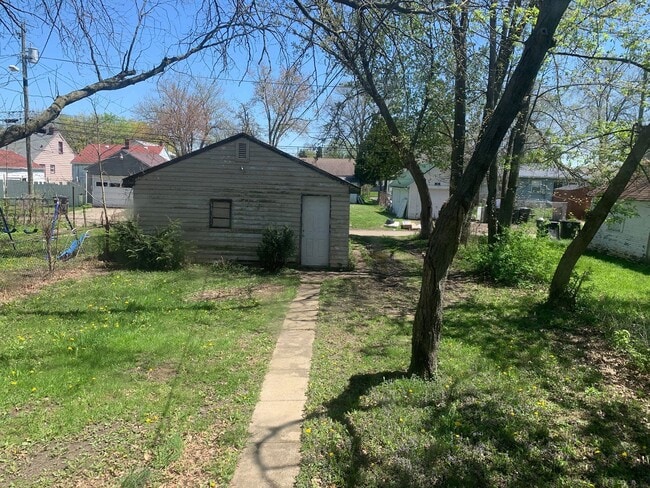 Building Photo - 3715 Bowser Ave