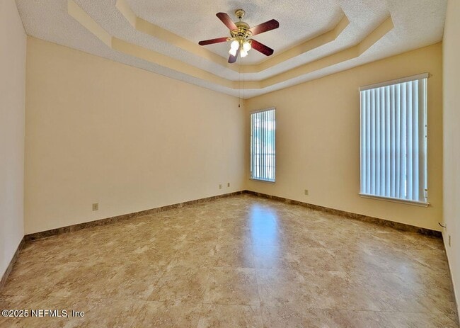 Building Photo - 2413 Cedar Trace Dr W