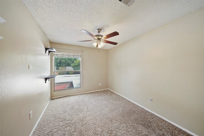 Building Photo - 5836 Sampley Way