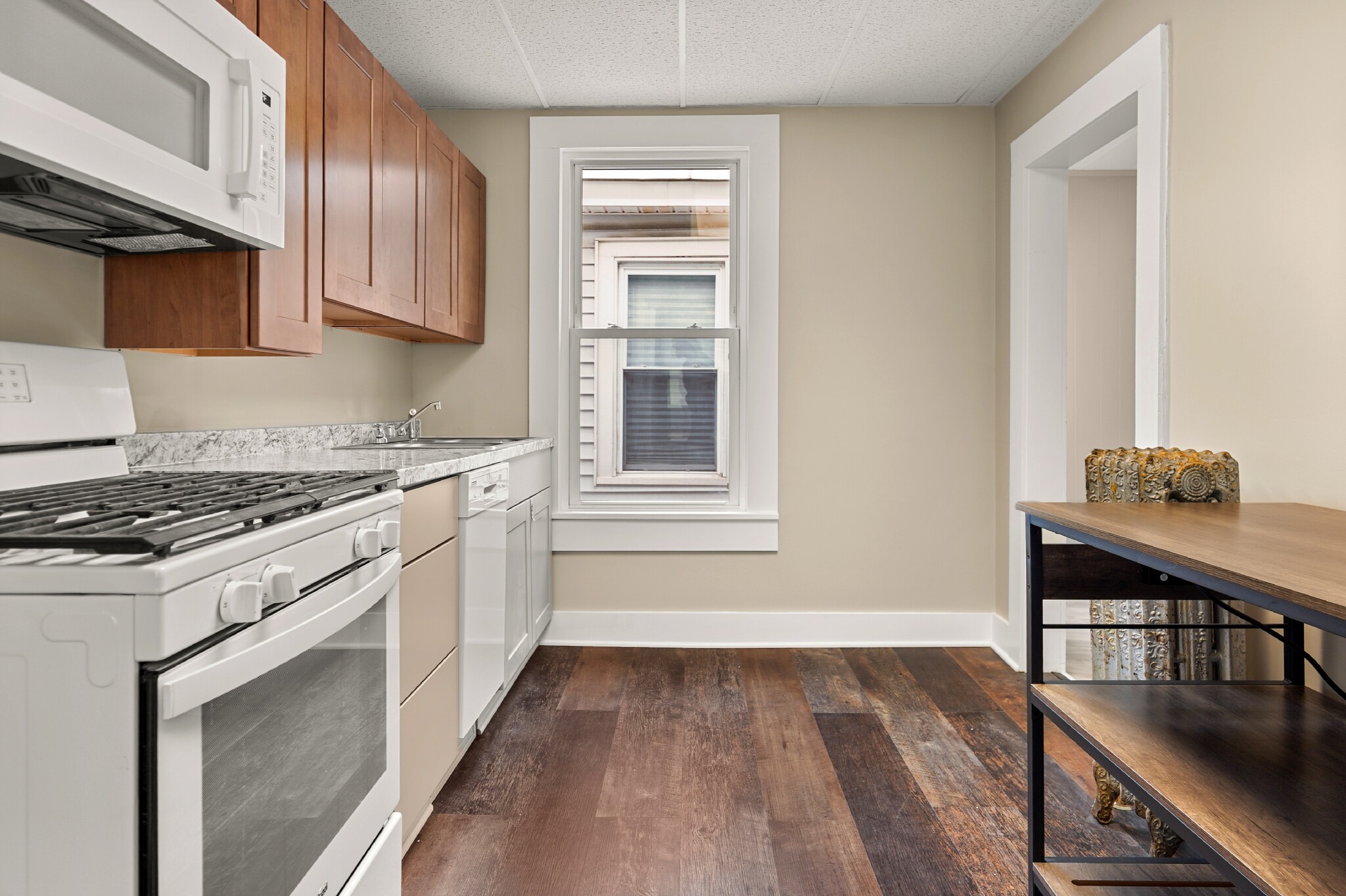 Kitchen - 334 1st St