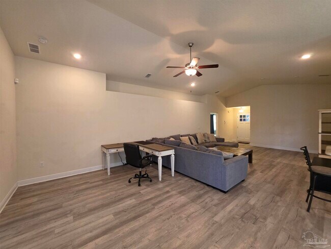 Building Photo - 4411 Fiske St