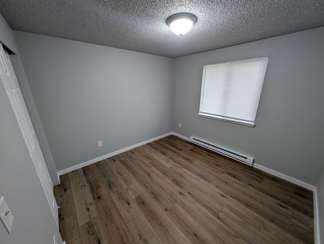 Building Photo - Newly Remodeled 3 Bedroom Home in Port Orc...