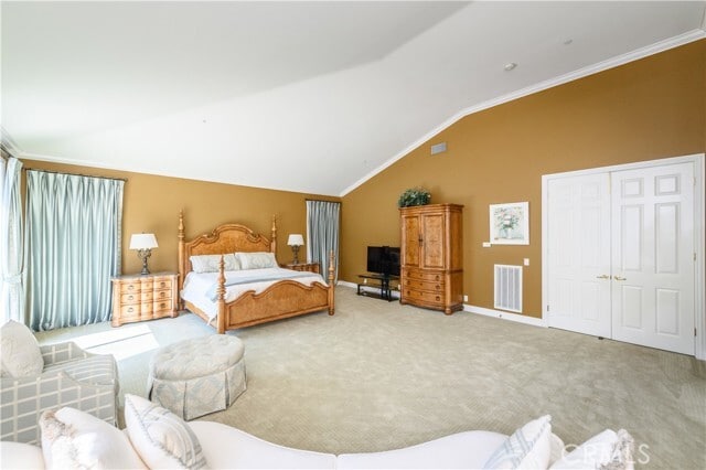 Building Photo - 21 Bent Oak