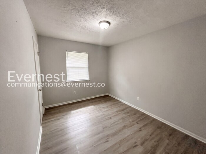 Building Photo - 2199 Cherokee Valley Cir
