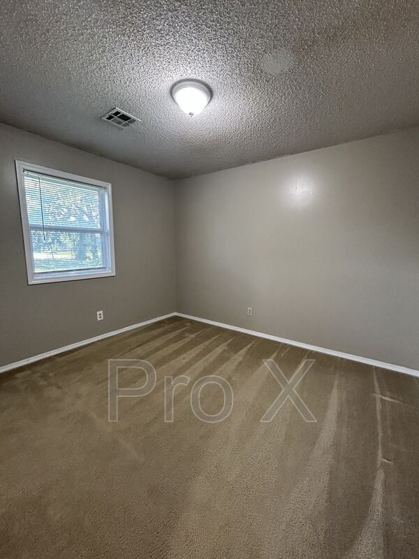 Building Photo - 508 E Monroe St